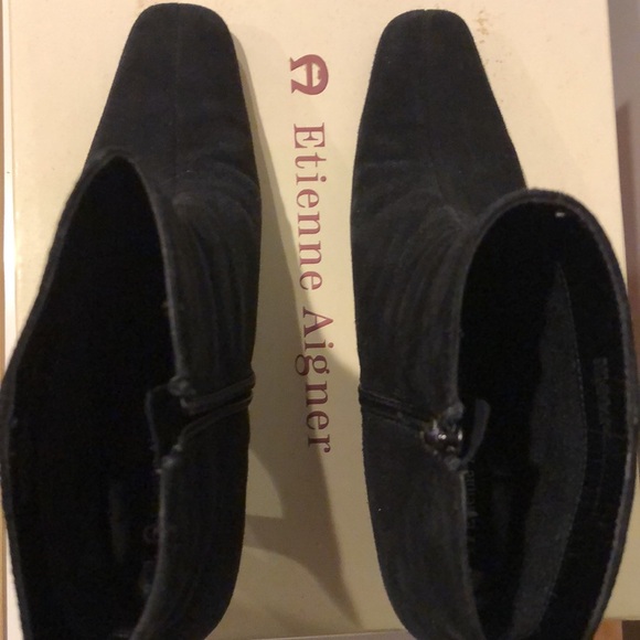Etienne Aigner Katey Black Suede Leather Heel Boots Square Toe Womens Size 8 - Picture 3 of 7